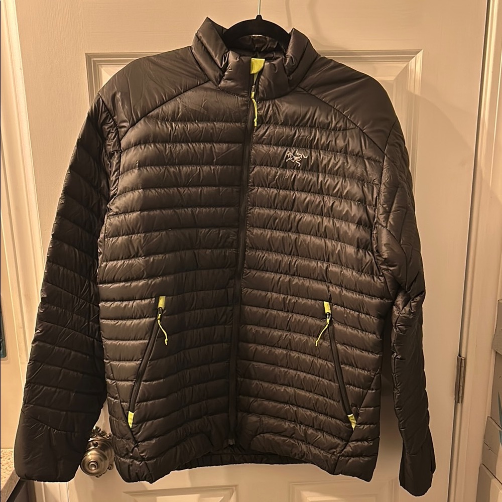 ARCTERYX mens size XL CERIUM LIGHT JACKET